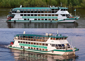 Paddle wheel passenger ship SURA